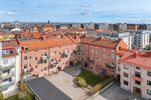 Lugn och skyddad innergård!