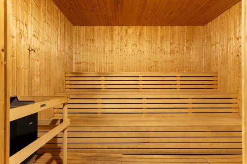 Föreningens bastu med tillhörande omklädningsrum och dusch.