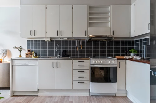 Bra förvaring och arbetsytor!