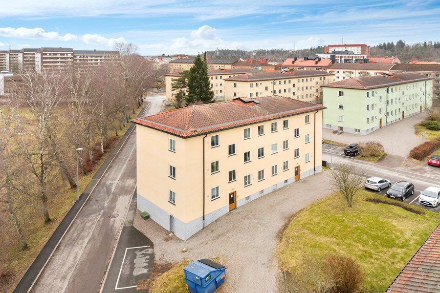 Domsagevägen 8B, 461 33 Trollhättan