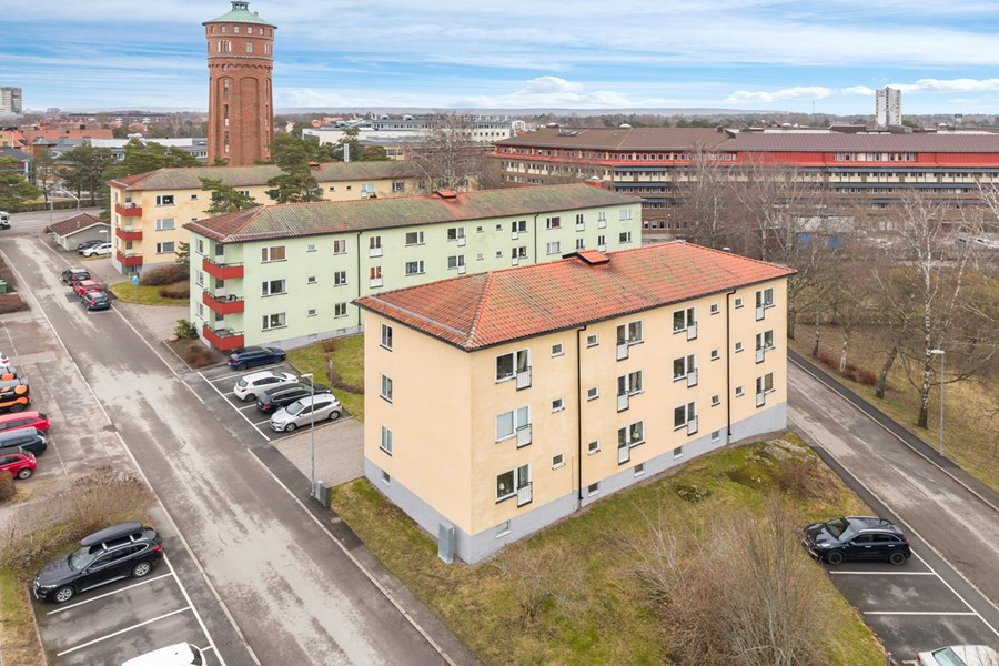 Domsagevägen 8B, 461 33 Trollhättan