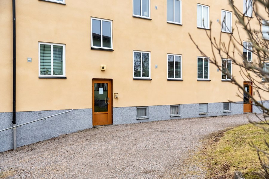 Domsagevägen 8B, 461 33 Trollhättan