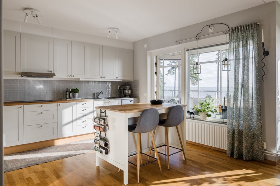 Furuhällsvägen 72, 531 58 Lidköping