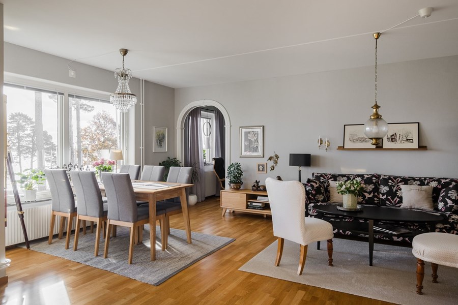 Furuhällsvägen 72, 531 58 Lidköping