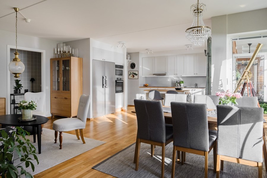 Furuhällsvägen 72, 531 58 Lidköping